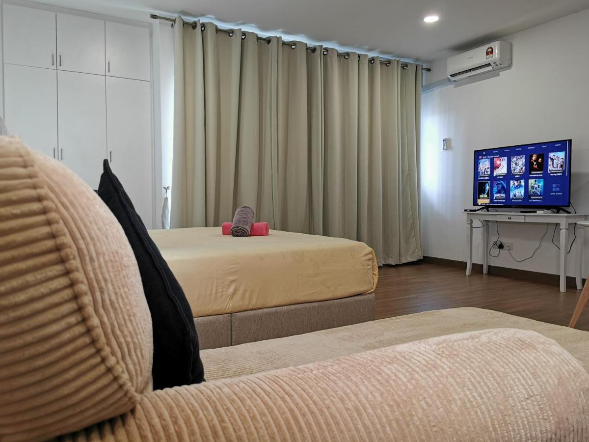 Apple Home 2 At Menara Simfoni, King Size Bed, Cheras, Nexflix, Wifi, Parking Seri Kembangan Exterior foto