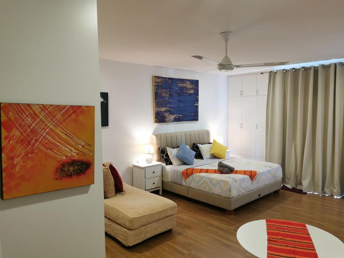 Apple Home 2 At Menara Simfoni, King Size Bed, Cheras, Nexflix, Wifi, Parking Seri Kembangan Exterior foto